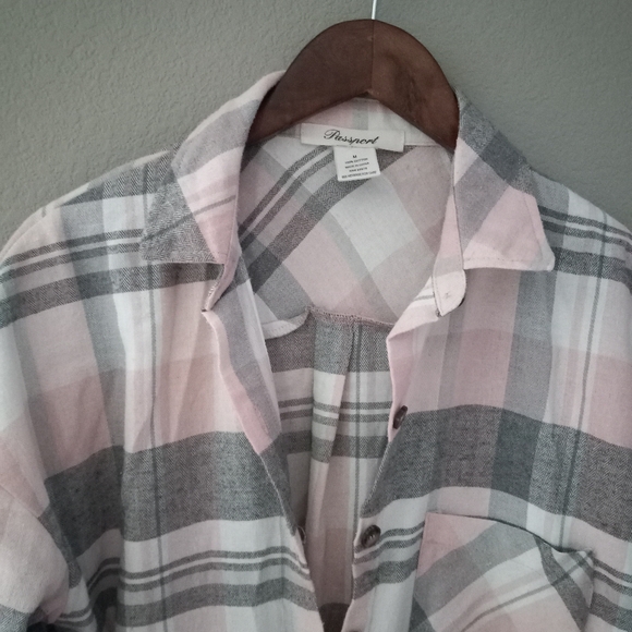 Passport M Cotton Plaid Button Down Collared Top in Gray Pink - Picture 7 of 10